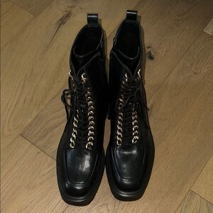 Sam Edelman LOVRIN PLATFORM COMBAT BOOT